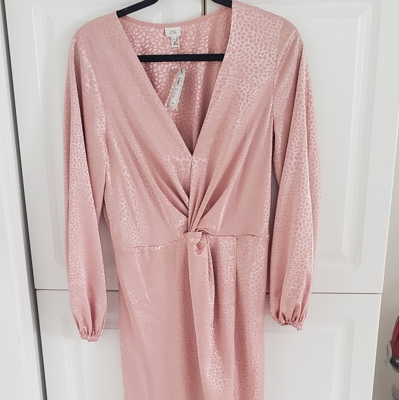 Pink satin dress - Picture 1 of 5